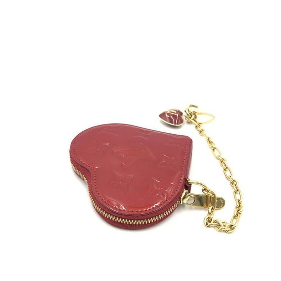 Louis Vuitton Red Pomme D´amour Vernis Heart Coin & Charm - Picture 8 of 10
